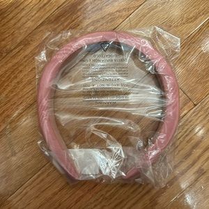 New in bag hill house headband